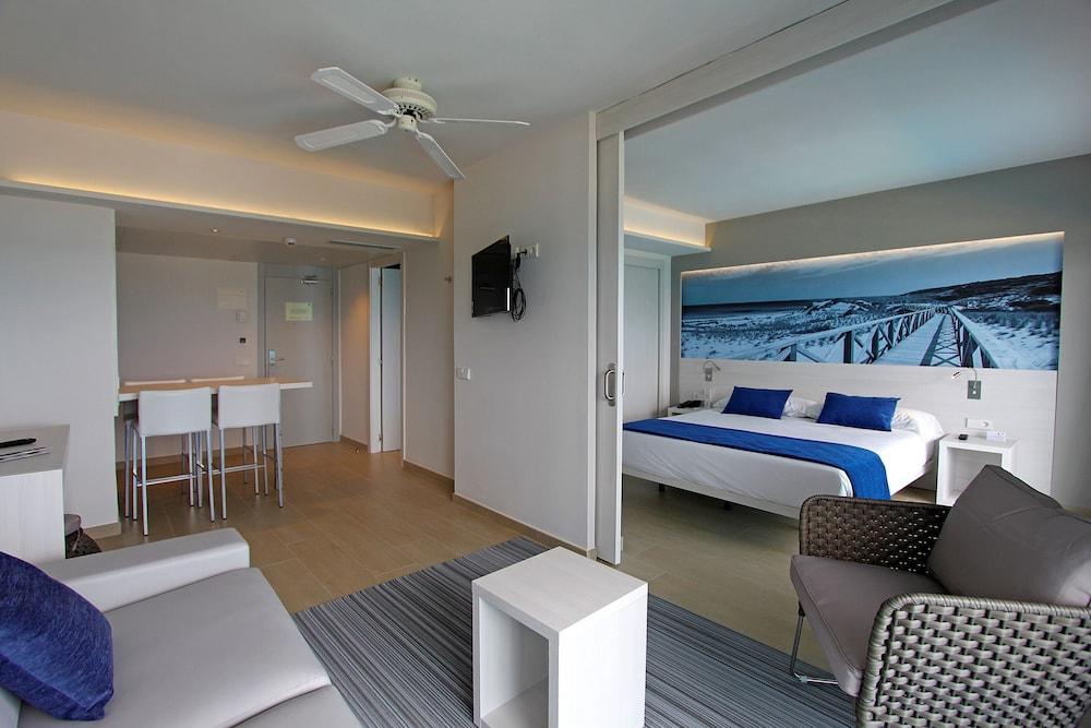 Bg Tonga Tower Hotel Can Picafort  Bagian luar foto