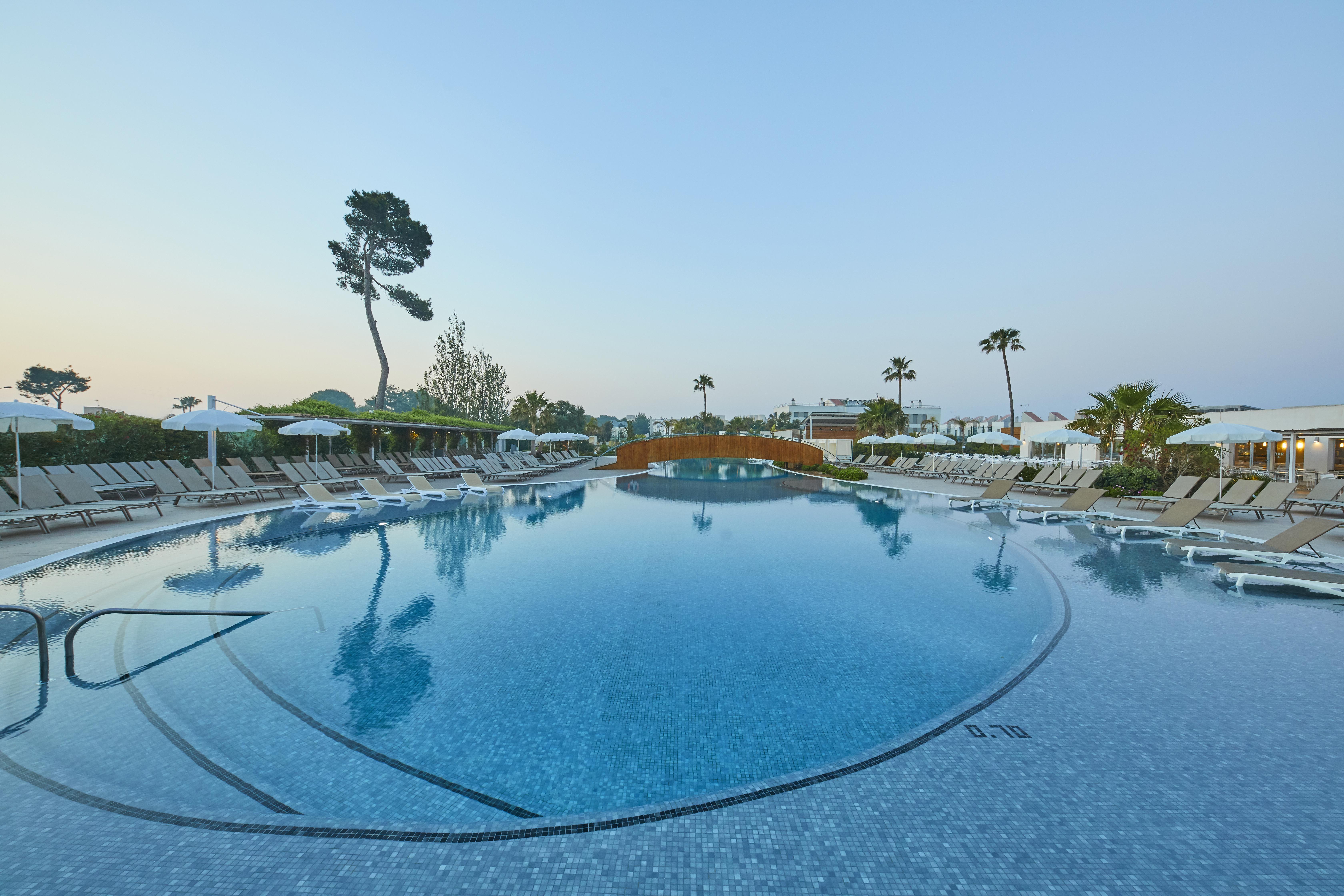 Bg Tonga Tower Hotel Can Picafort  Bagian luar foto